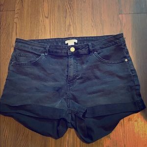Black shorts from H&M